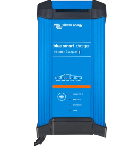 Blue Smart IP22 Charger 24/16 (1)